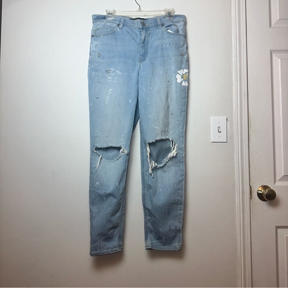 Express Boyfriend High Rise Jeans, Distressed and Embellished - Picture 4 of 6